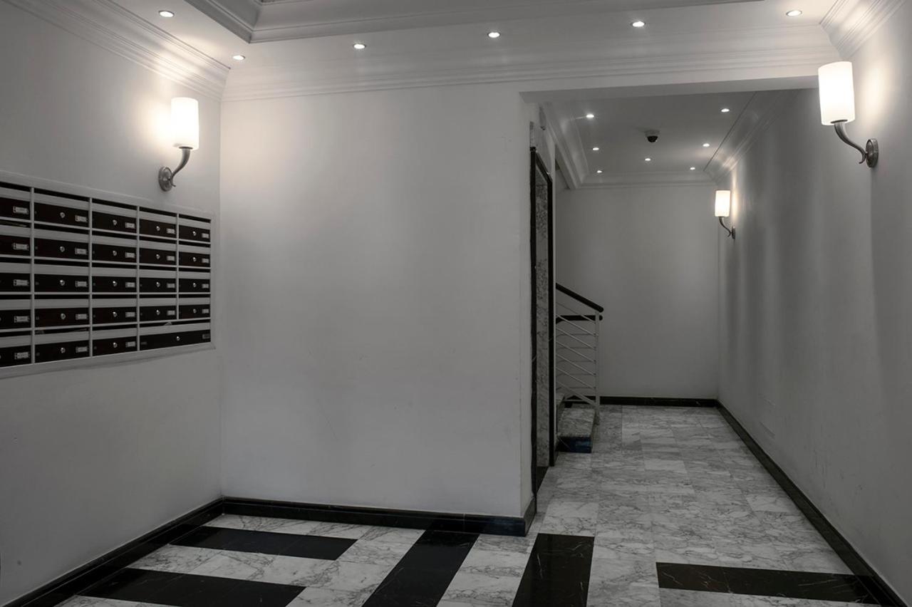 Penthouse 41 In Trastevere With Big Terrace Rome Exterior photo