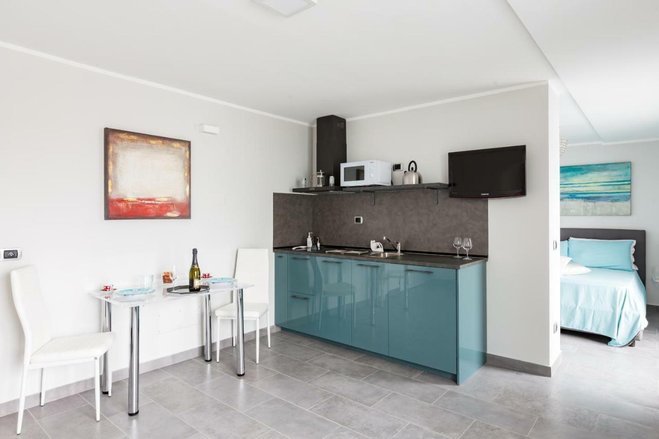 Penthouse 41 In Trastevere With Big Terrace Rome Exterior photo